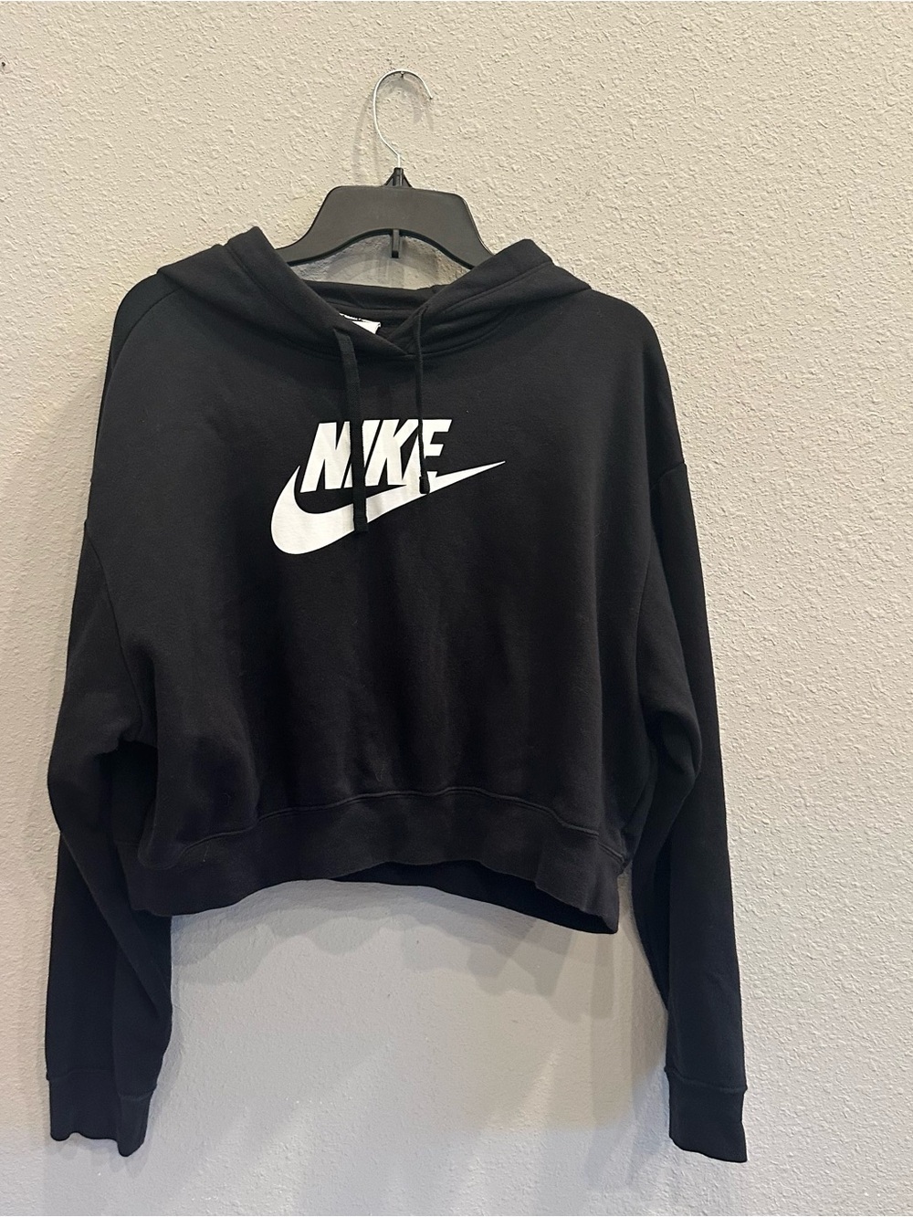 Nike Cropped Hoodie Black Logo Athleisure Sweatshirt Medium